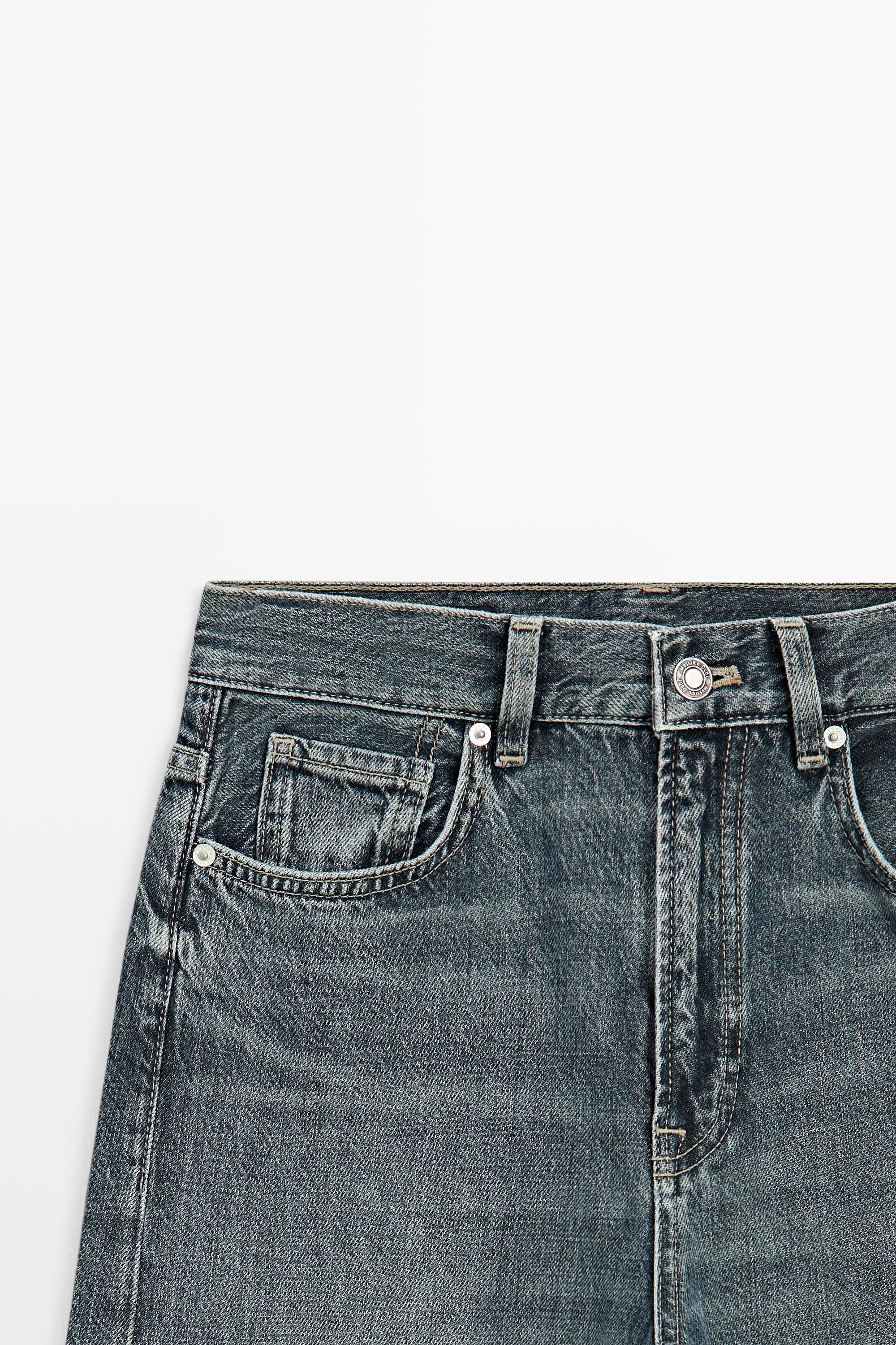 High-waist wide-leg jeans